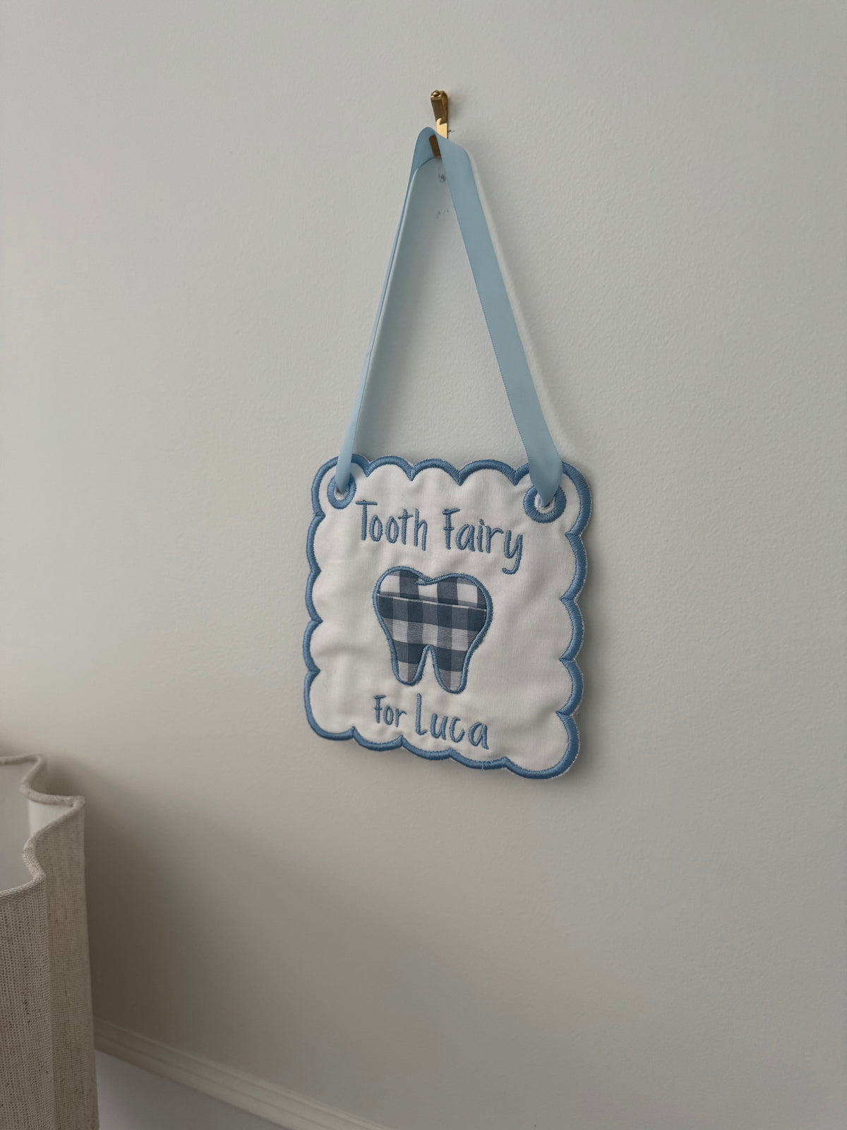 Tooth fairy sign